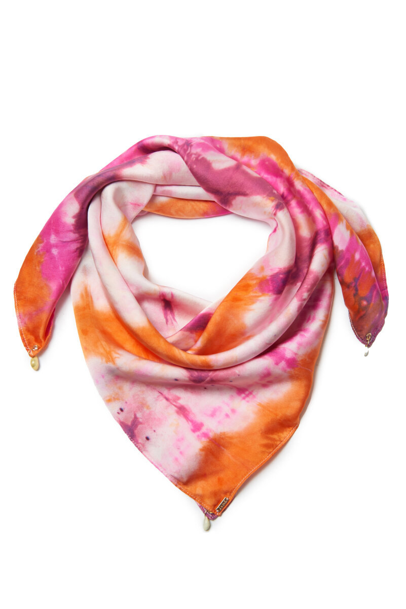 abacaxi x SVNR SCARF — SVNR
